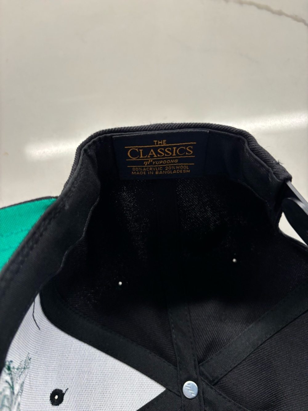 SnapBack - Picture 4 of 4